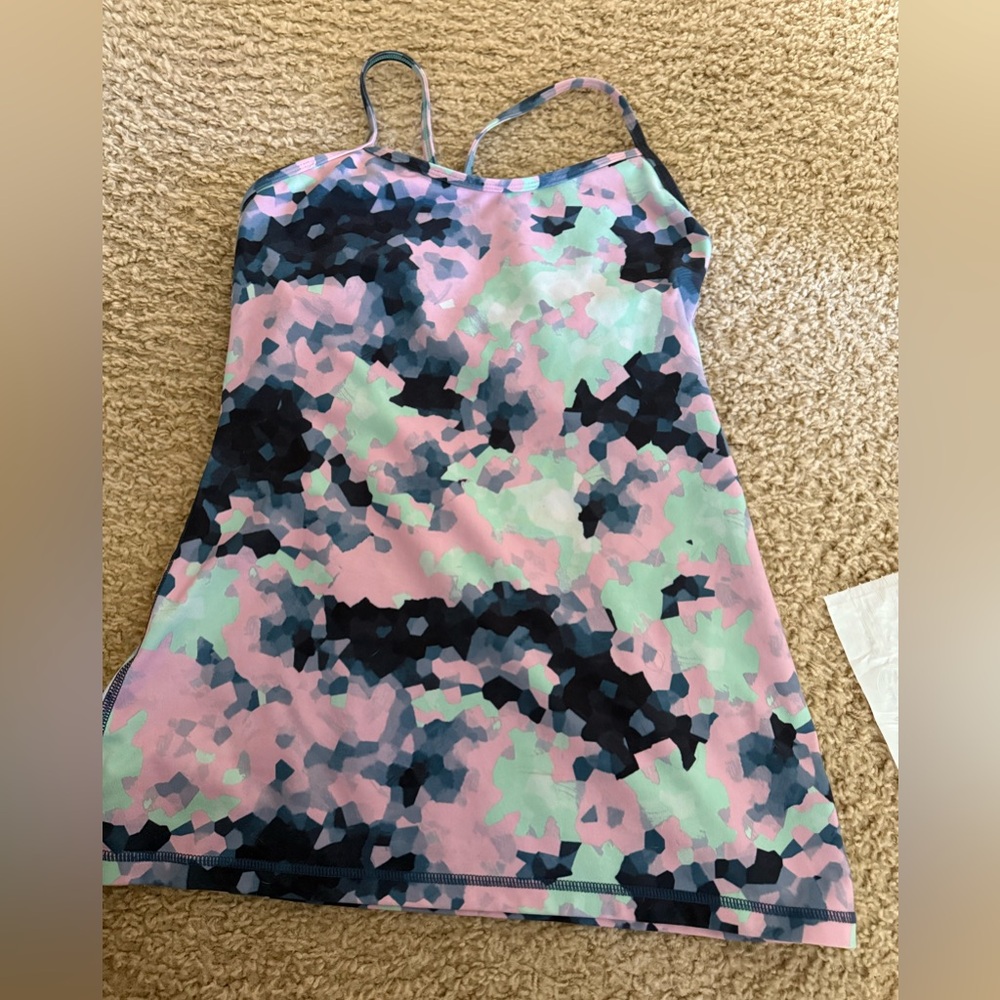 Lululemon tank top with built in sports bra. Size 8